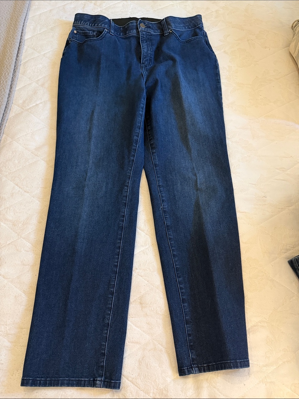 Chico’s Fabulously Slimming Classic Dark Blue Straight-Leg Jeans Size 1.5